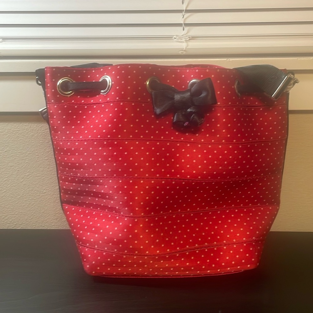 Harvey’s Red & Black Minnie Mouse Park-hopper convertible backpack